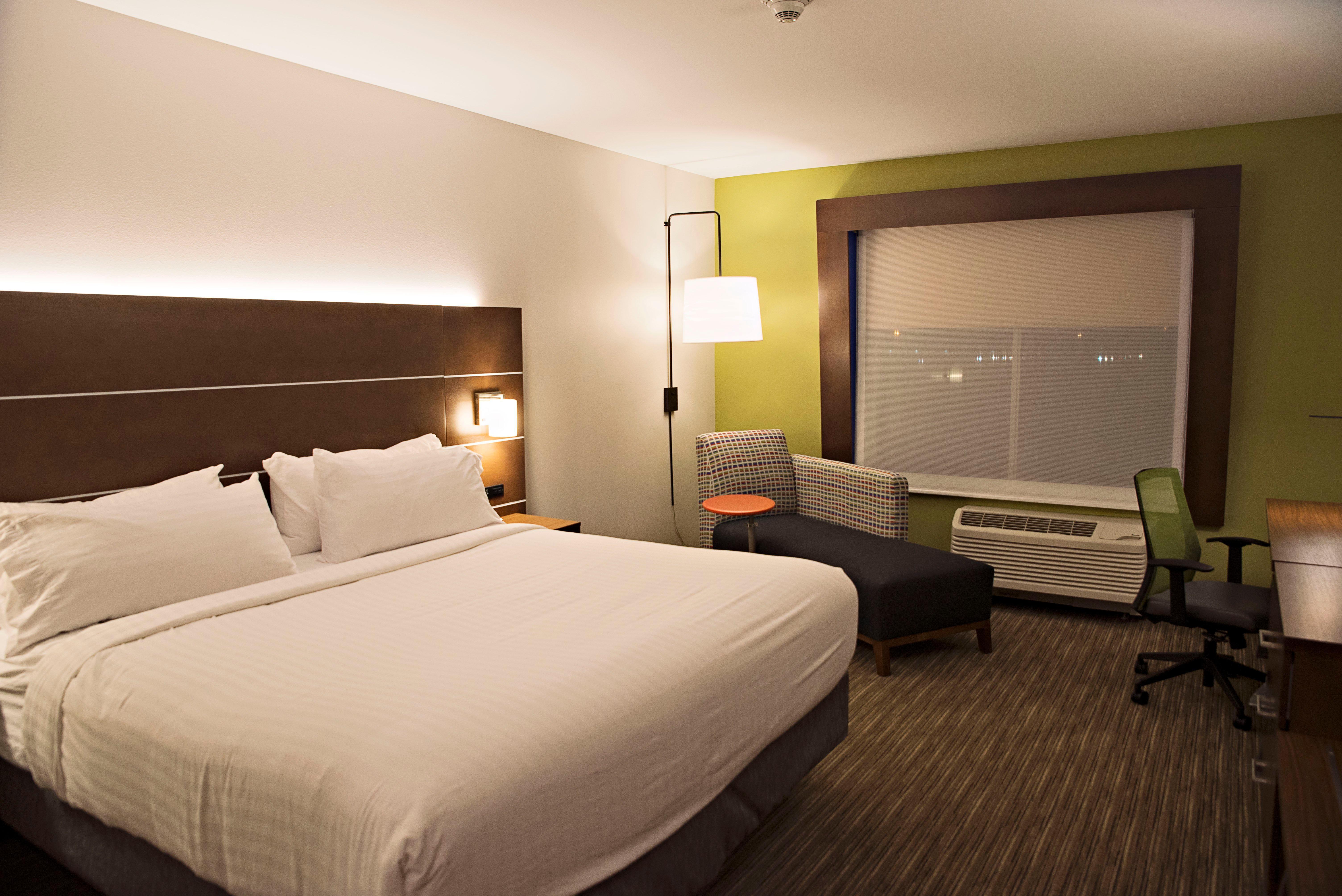 Holiday Inn Express & Suites - Rantoul By Ihg Dış mekan fotoğraf