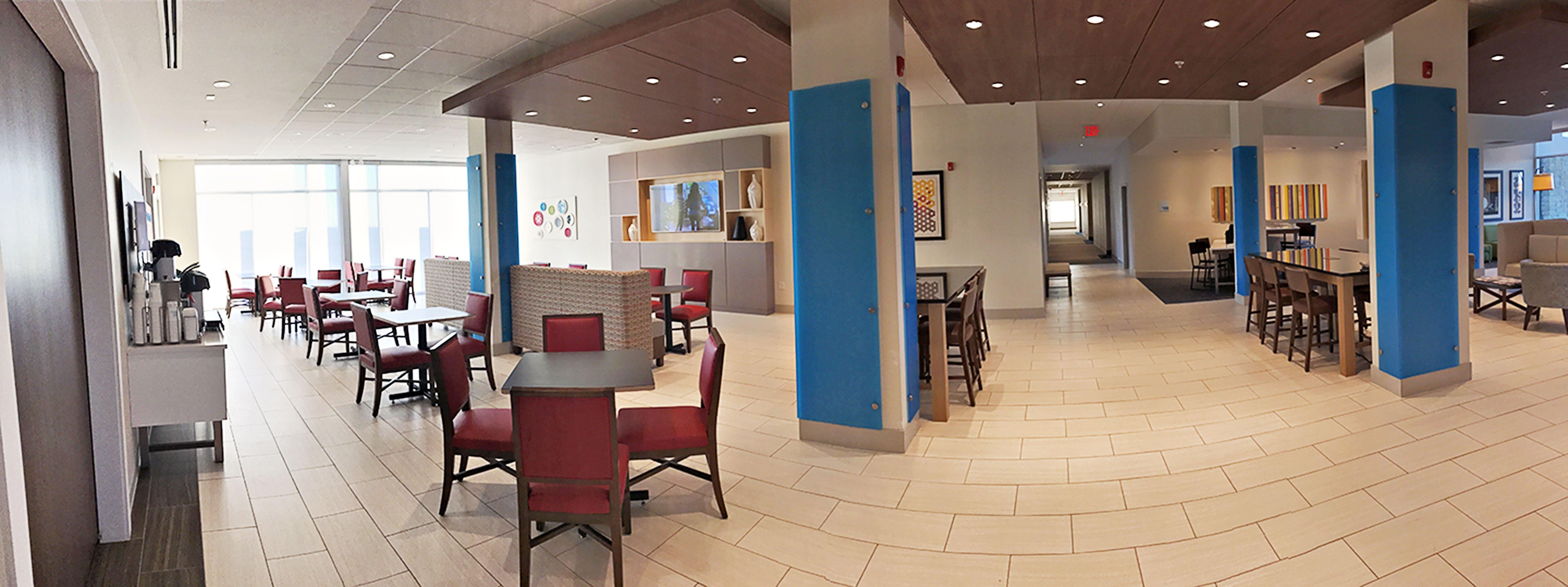 Holiday Inn Express & Suites - Rantoul By Ihg Dış mekan fotoğraf