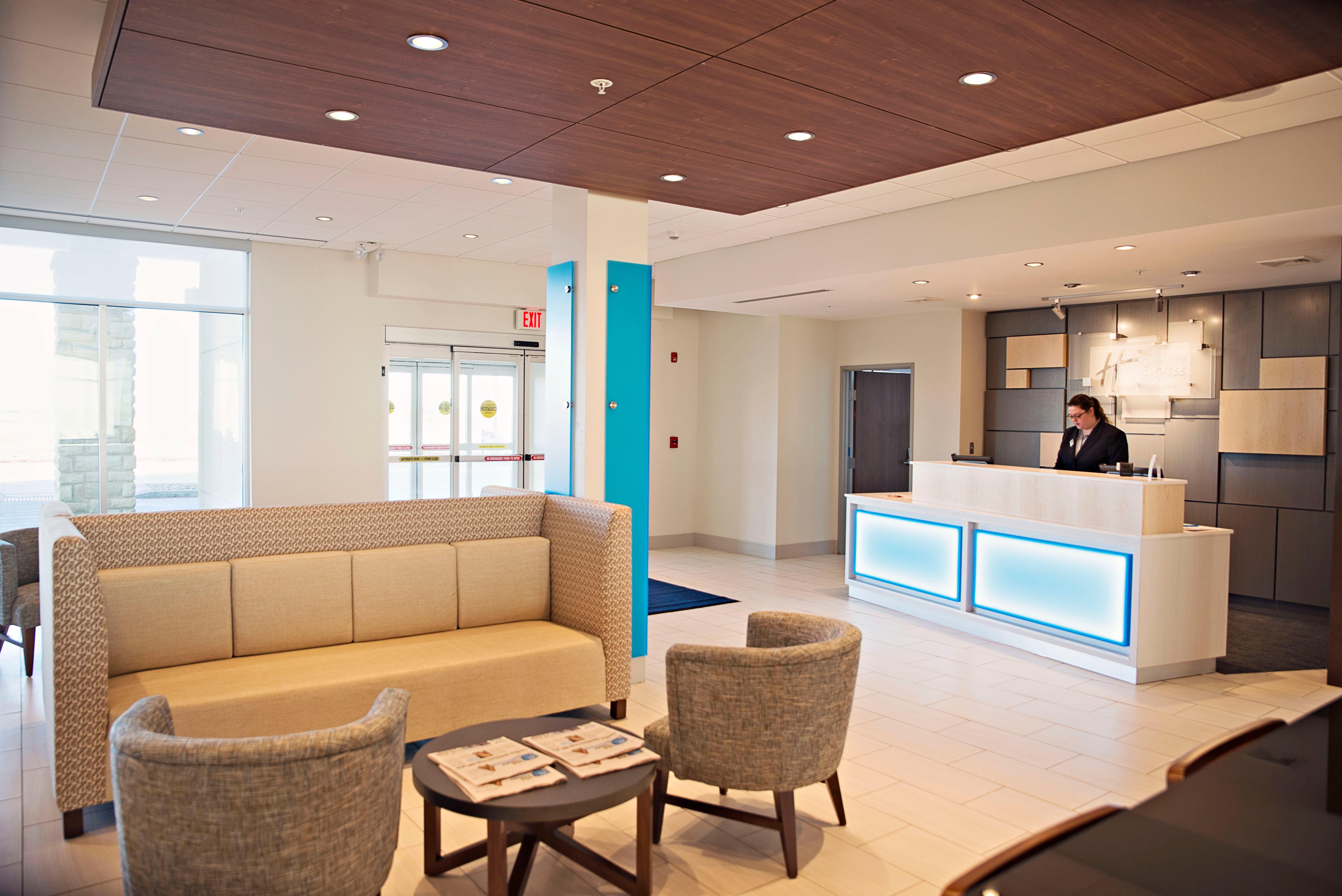 Holiday Inn Express & Suites - Rantoul By Ihg Dış mekan fotoğraf