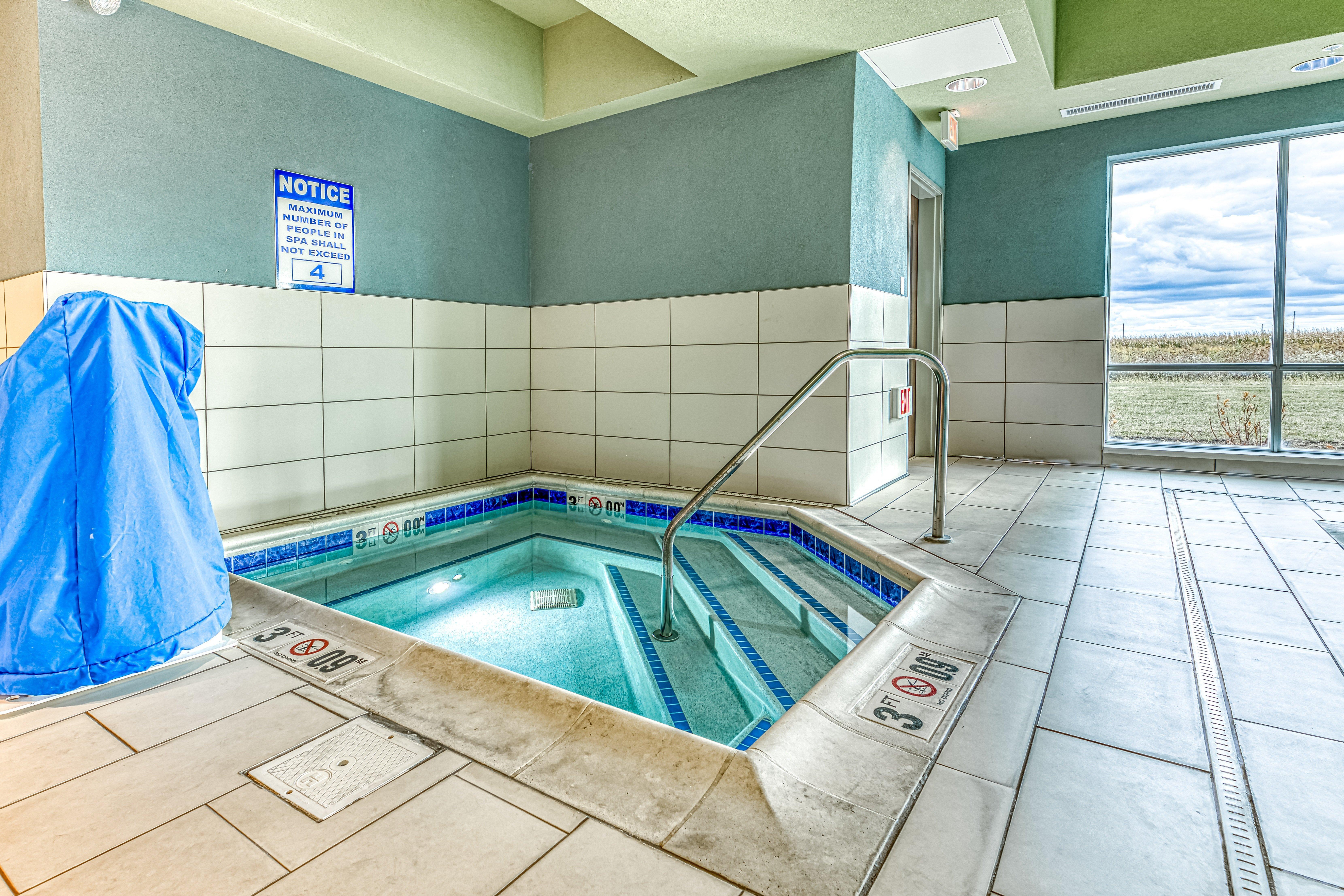 Holiday Inn Express & Suites - Rantoul By Ihg Dış mekan fotoğraf