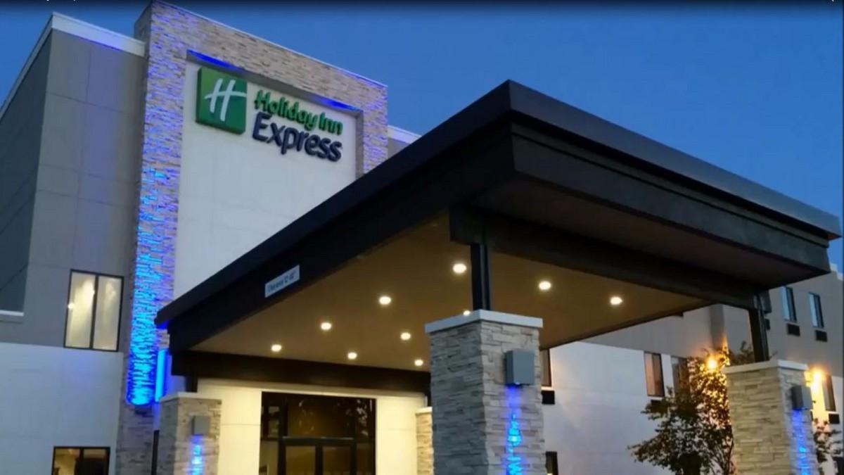 Holiday Inn Express & Suites - Rantoul By Ihg Dış mekan fotoğraf