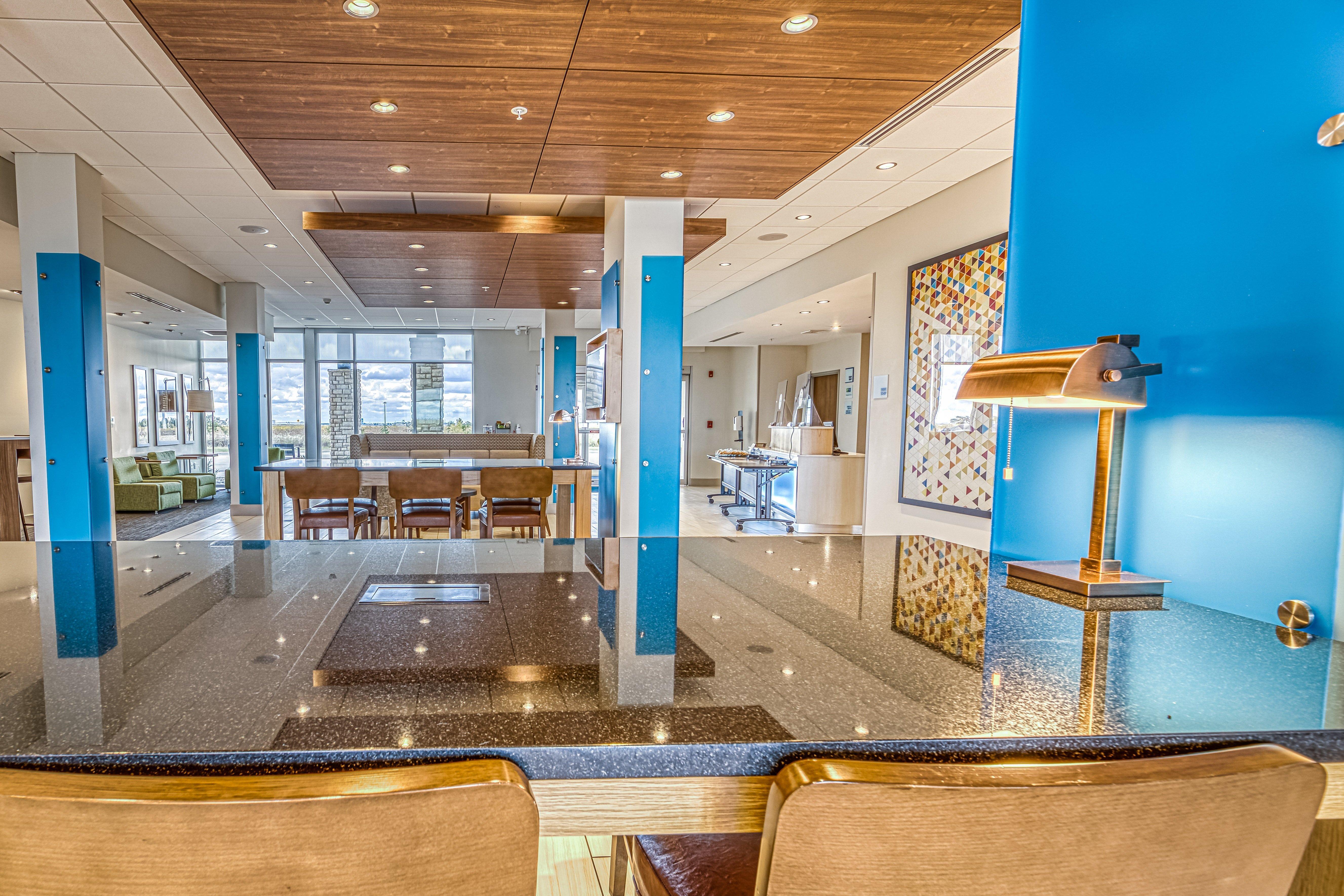 Holiday Inn Express & Suites - Rantoul By Ihg Dış mekan fotoğraf